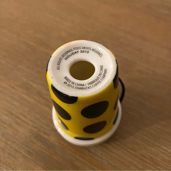 2015 Starbucks Ornament Yellow W/Black Polka Dots To-Go Cup - Picture 3 of 3